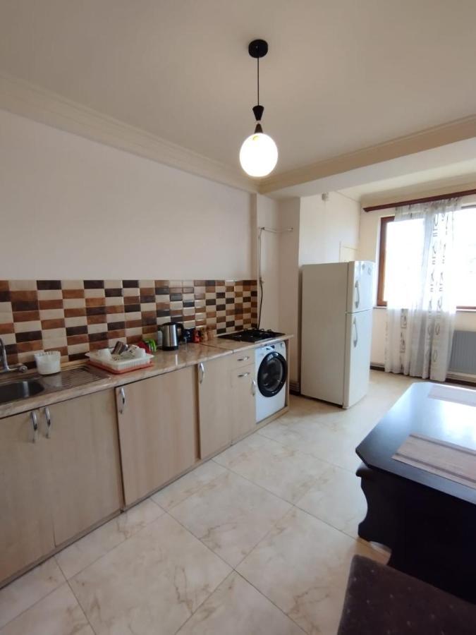 耶烈万Large Apt Near Republic Square公寓 外观 照片