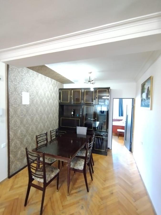 耶烈万Large Apt Near Republic Square公寓 外观 照片