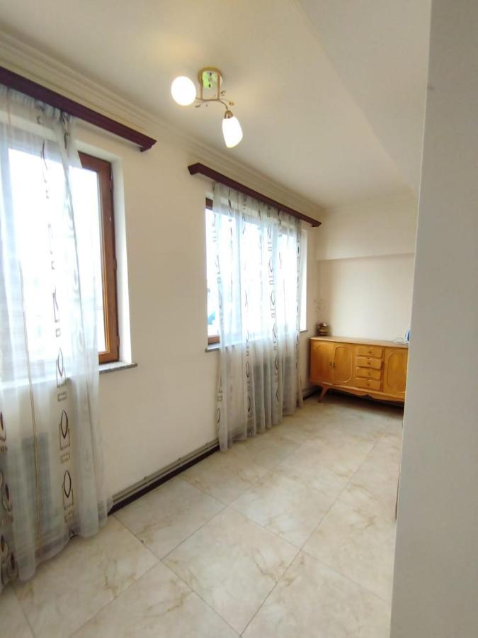 耶烈万Large Apt Near Republic Square公寓 外观 照片